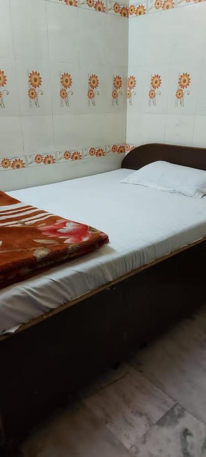 Mj Chawla Homestay Double Bed Attached Bathroom Room Amritsar Exterior photo