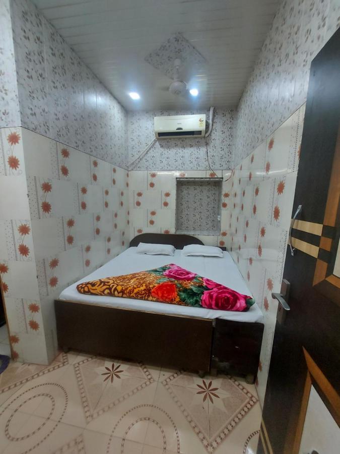 Mj Chawla Homestay Double Bed Attached Bathroom Room Amritsar Exterior photo